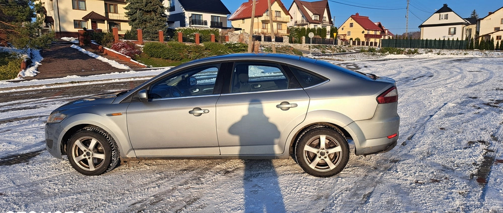 Ford Mondeo cena 9999 przebieg: 352000, rok produkcji 2009 z Brzesko małe 121